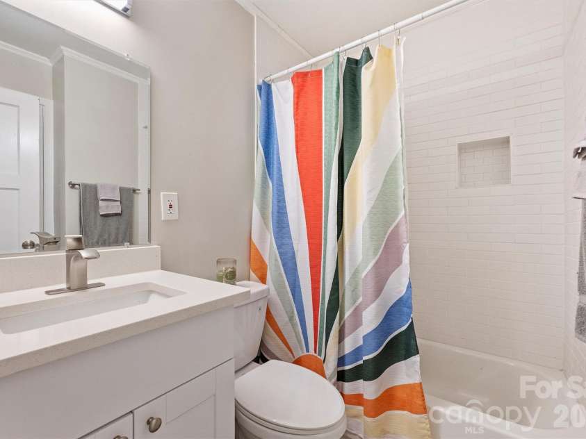 1104 Norris Avenue, Charlotte, NC 28206.  MLS# CAR4363415, YatesRealty ID 9100. 