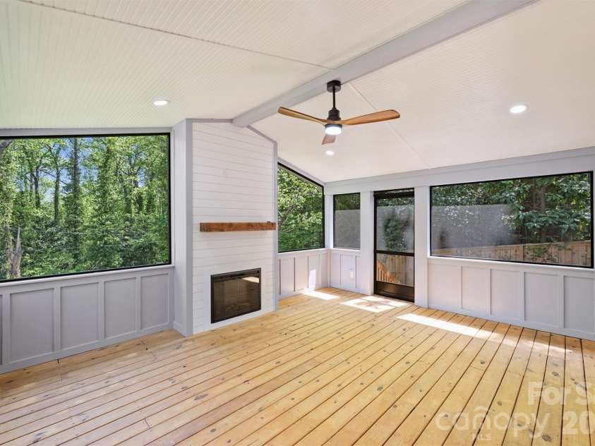 1104 Norris Avenue, Charlotte, NC 28206.  MLS# CAR4363415, YatesRealty ID 9100. 