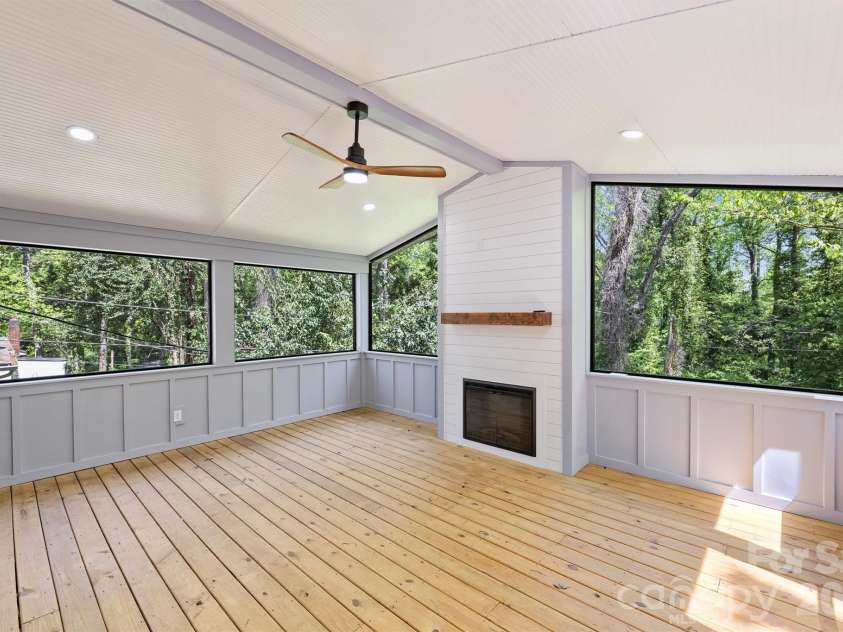 1104 Norris Avenue, Charlotte, NC 28206.  MLS# CAR4363415, YatesRealty ID 9100. 