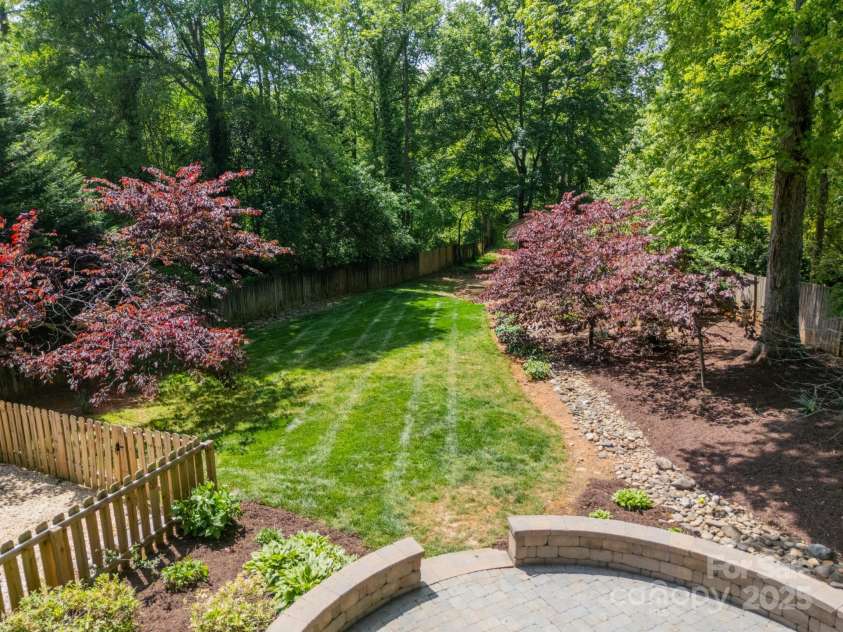 3233 Sunnymede Lane, Charlotte, NC 28209.  MLS# CAR4248507, YatesRealty ID 9100. Backyard