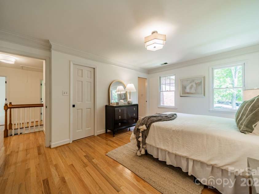 3233 Sunnymede Lane, Charlotte, NC 28209.  MLS# CAR4248507, YatesRealty ID 9100. Primary Bedroom