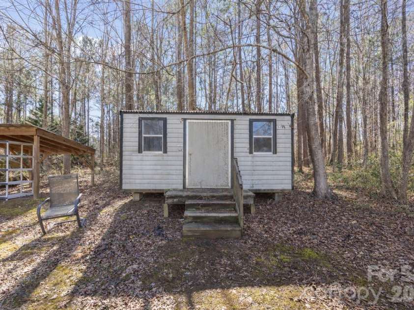 3179 Great Falls Highway, Lancaster, SC 29720.  MLS# CAR4345747, YatesRealty ID 9101. 