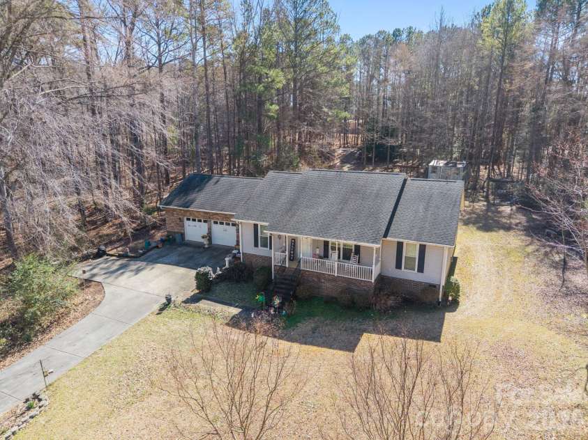 3179 Great Falls Highway, Lancaster, SC 29720.  MLS# CAR4345747, YatesRealty ID 9101. 