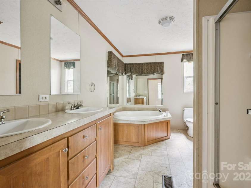 4066 General Howe Highway, Riegelwood, NC 28456.  MLS# CAR4288754, YatesRealty ID 9101. 