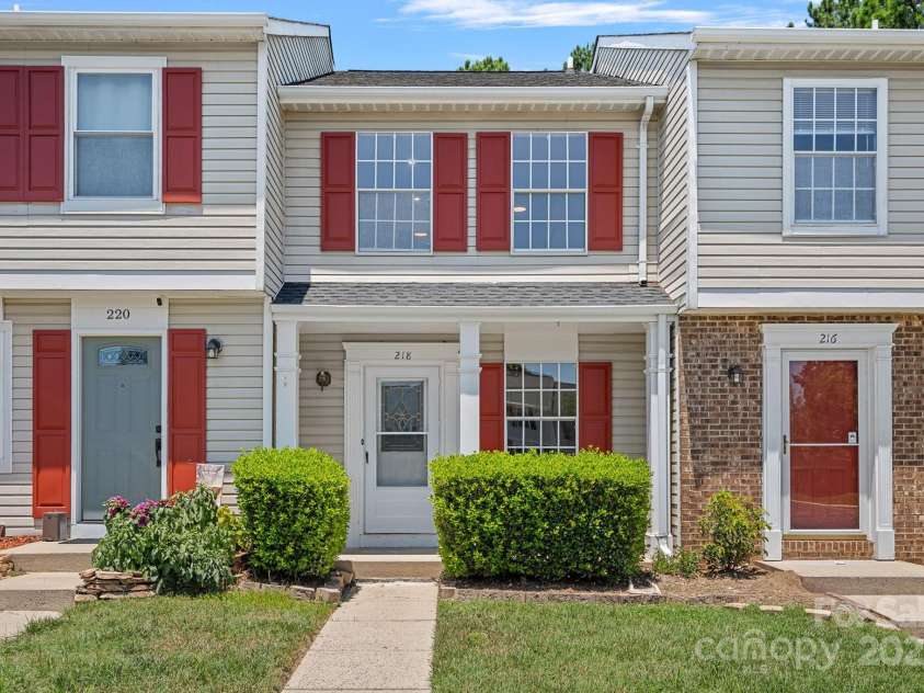 218 Water Oak Drive, Pineville, NC 28134.  MLS# CAR4269625, YatesRealty ID 9103. 