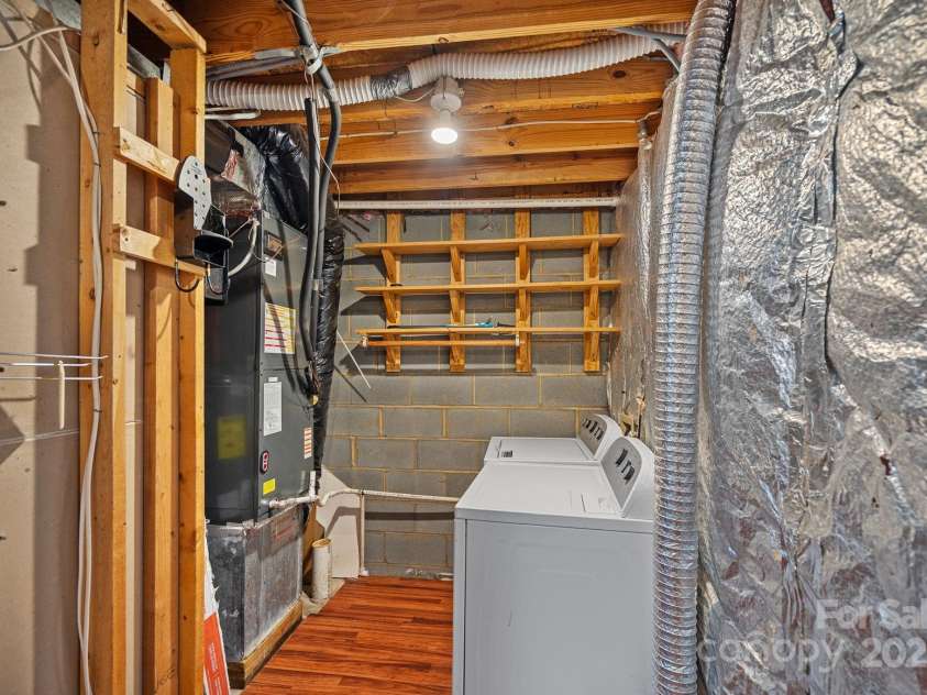 218 Water Oak Drive, Pineville, NC 28134.  MLS# CAR4269625, YatesRealty ID 9103. Laundry Room