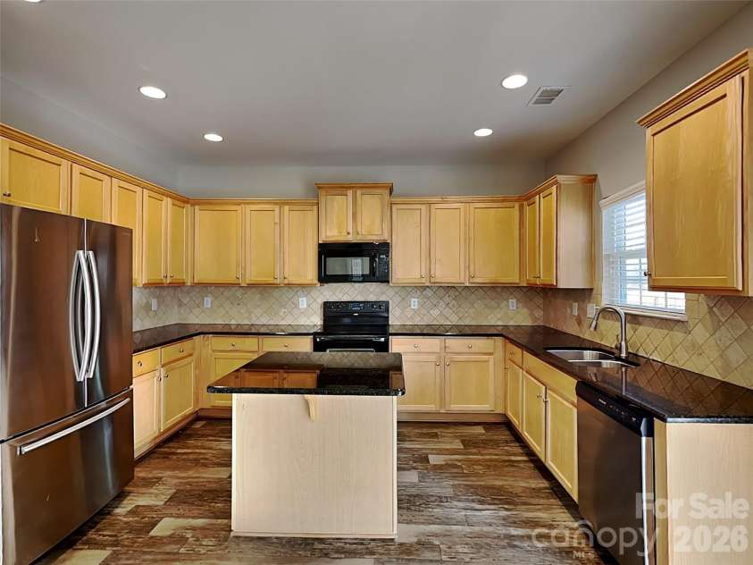 3721 Amber Meadows Drive, Charlotte, NC 28269.  MLS# CAR4351466, YatesRealty ID 9103. 
