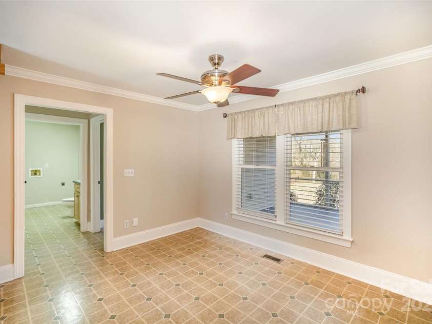 202 Oakwood Street, Stanfield, NC 28163.  MLS# CAR4224991, YatesRealty ID 9104. Breakfast Nook