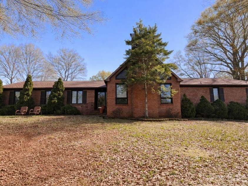 610 Landers Chapel Road, Lincolnton, NC 28092.  MLS# CAR4359362, YatesRealty ID 9105. 