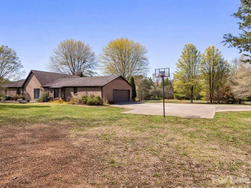 610 Landers Chapel Road, Lincolnton, NC 28092.  MLS# CAR4359362, YatesRealty ID 9105. 