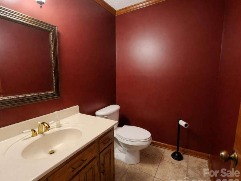 610 Landers Chapel Road, Lincolnton, NC 28092.  MLS# CAR4359362, YatesRealty ID 9105. 