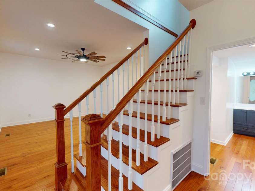 45 Hoyle Street, Marion, NC 28752.  MLS# CAR4244031, YatesRealty ID 9107. 