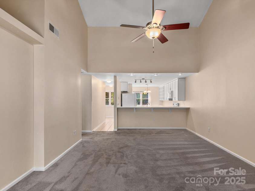 8 Willow Tree Run, Asheville, NC 28803.  MLS# CAR4333854, YatesRealty ID 9107. 