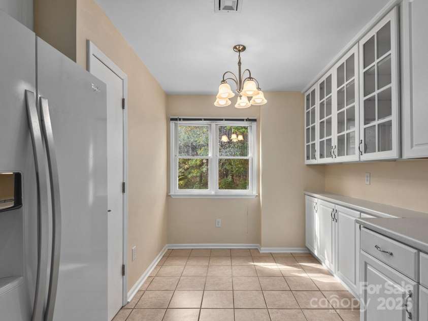 8 Willow Tree Run, Asheville, NC 28803.  MLS# CAR4333854, YatesRealty ID 9107. 