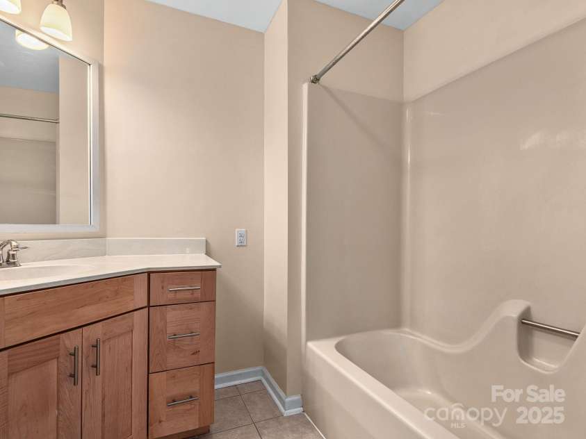 8 Willow Tree Run, Asheville, NC 28803.  MLS# CAR4333854, YatesRealty ID 9107. 
