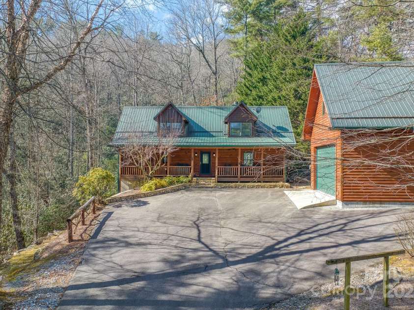 459 West Club Boulevard, Lake Toxaway, NC 28747.  MLS# CAR4220755, YatesRealty ID 911. 