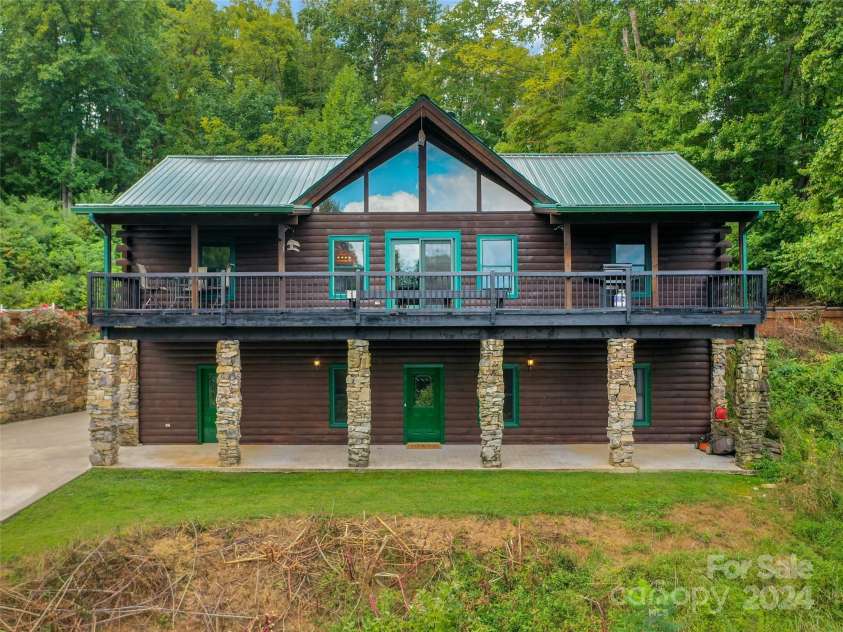 80 Austins Trail, Canton, NC 28716.  MLS# CAR4176412, YatesRealty ID 911. 