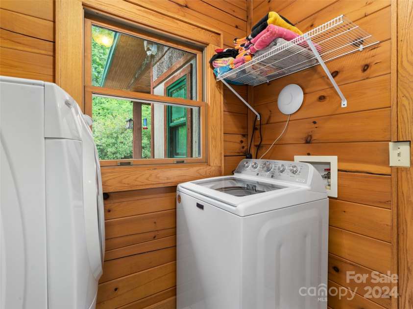 80 Austins Trail, Canton, NC 28716.  MLS# CAR4176412, YatesRealty ID 911. 