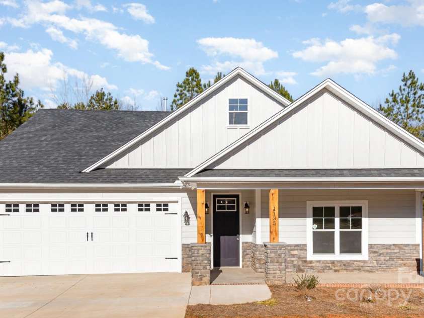 1135 Rudder Circle, Salisbury, NC 28146.  MLS# CAR4218090, YatesRealty ID 9110. Welcome Home!