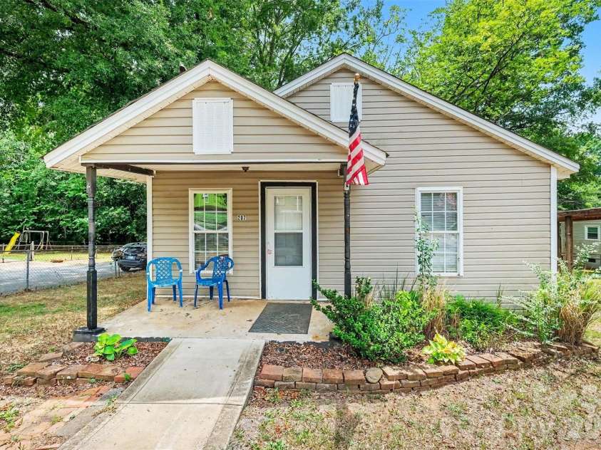 207 Morris Street, Kings Mountain, NC 28086.  MLS# CAR4406963, YatesRealty ID 9110. 
