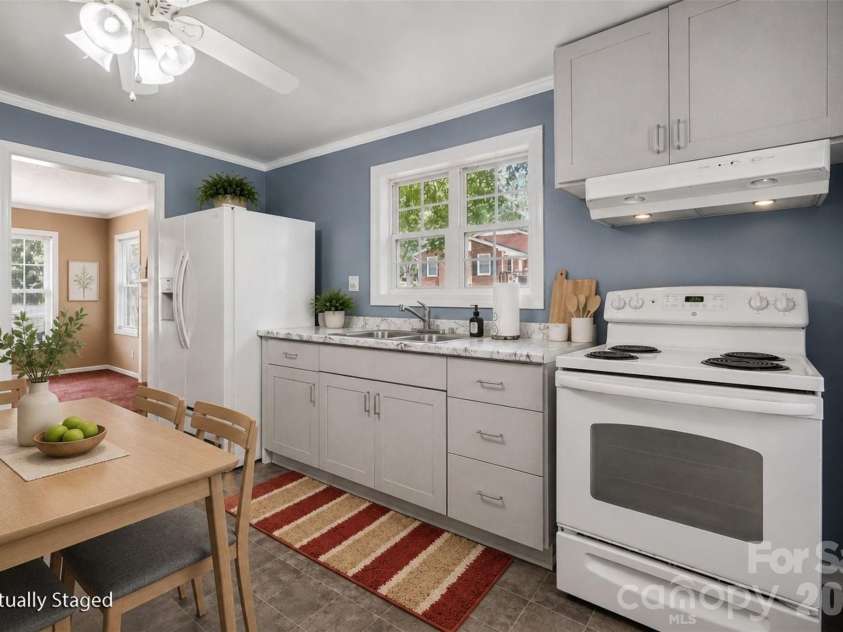 207 Morris Street, Kings Mountain, NC 28086.  MLS# CAR4406963, YatesRealty ID 9110. 