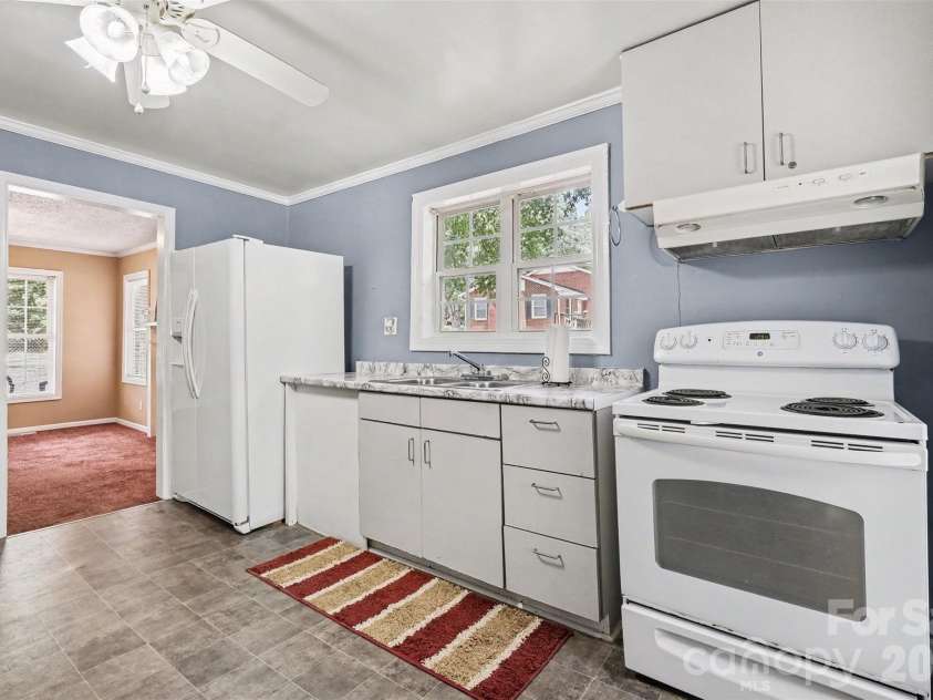 207 Morris Street, Kings Mountain, NC 28086.  MLS# CAR4406963, YatesRealty ID 9110. 