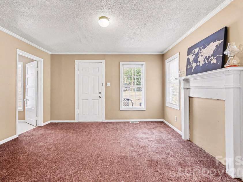 207 Morris Street, Kings Mountain, NC 28086.  MLS# CAR4406963, YatesRealty ID 9110. 