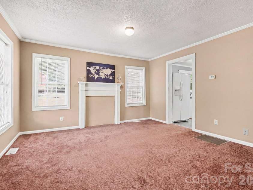 207 Morris Street, Kings Mountain, NC 28086.  MLS# CAR4406963, YatesRealty ID 9110. 