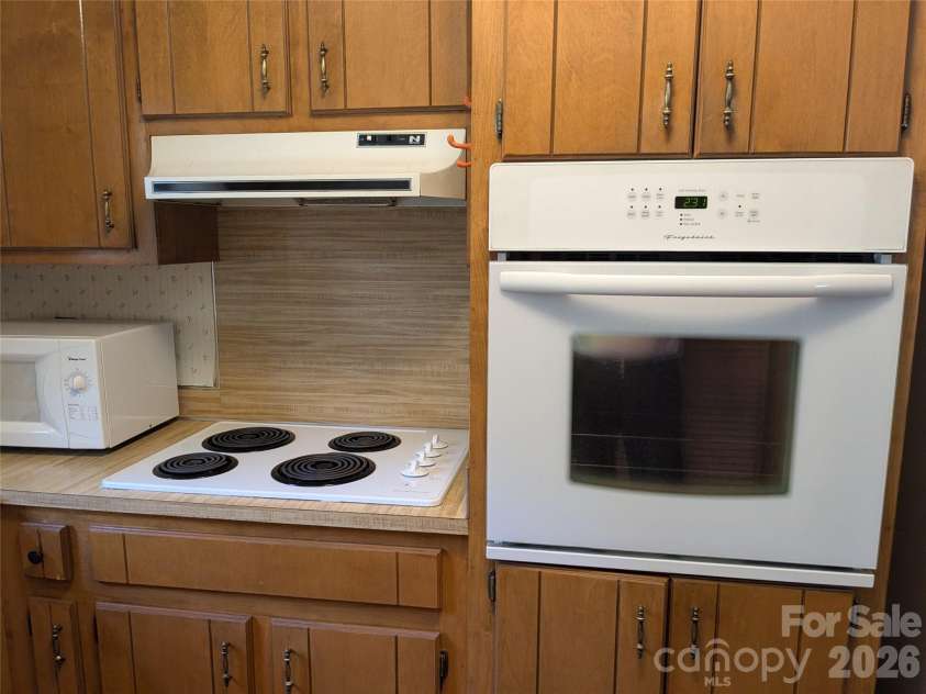 903 Sterling Drive, Kings Mountain, NC 28086.  MLS# CAR4364893, YatesRealty ID 9111. 