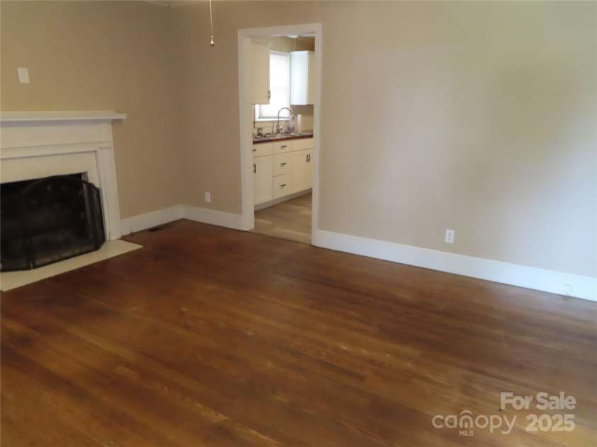 617 Jones Avenue, Rock Hill, SC 29730.  MLS# CAR4250696, YatesRealty ID 9112. Living room