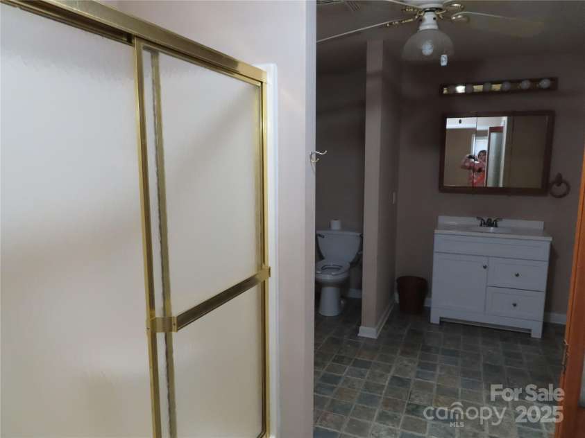 617 Jones Avenue, Rock Hill, SC 29730.  MLS# CAR4250696, YatesRealty ID 9112. Primary bathroom