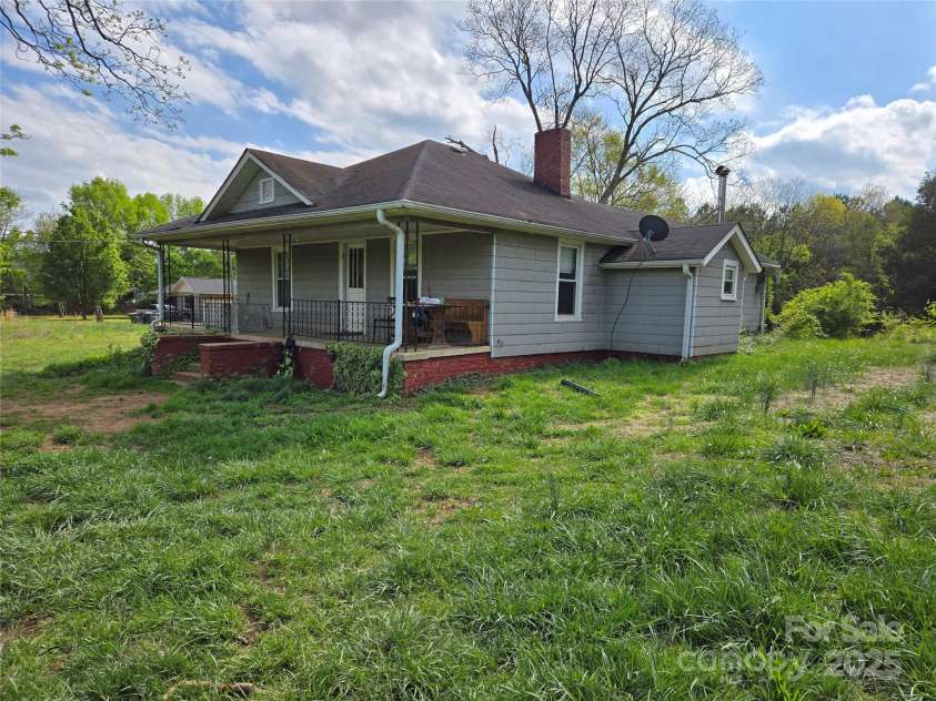 1714 Measmer Street, Kannapolis, NC 28081.  MLS# CAR4249205, YatesRealty ID 9113. 