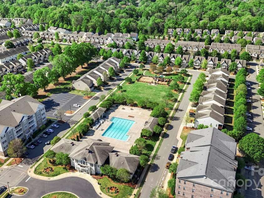 3214 Park South Station Boulevard, Charlotte, NC 28210.  MLS# CAR4243327, YatesRealty ID 9114. 