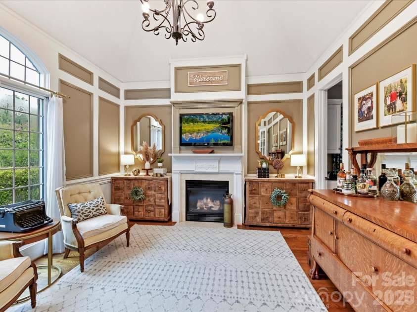 6114 Four Wood Drive, Matthews, NC 28104.  MLS# CAR4362811, YatesRealty ID 9114. 
