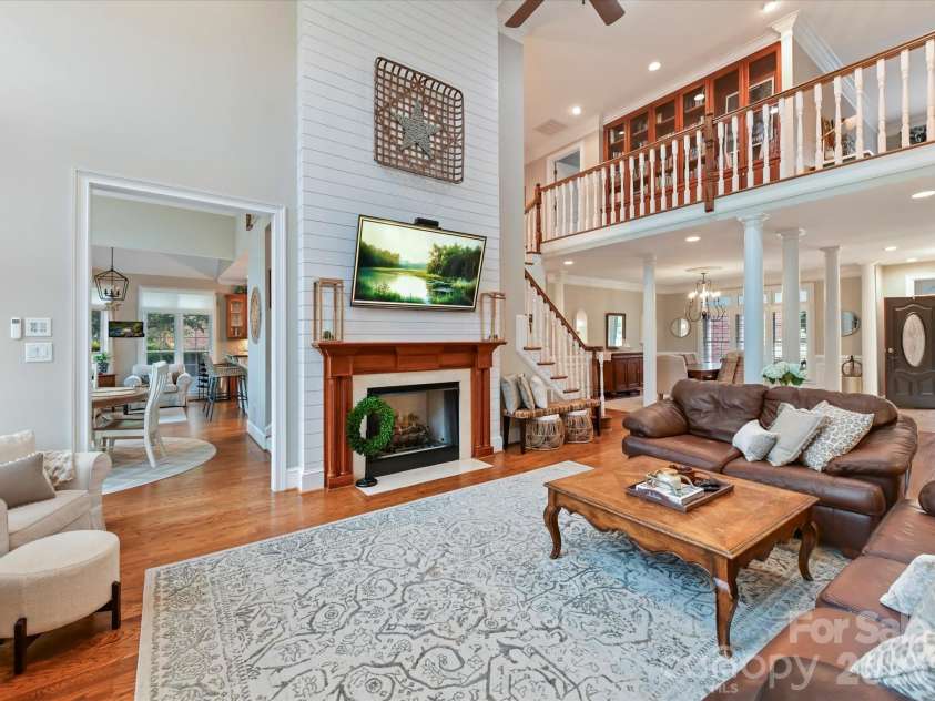 6114 Four Wood Drive, Matthews, NC 28104.  MLS# CAR4362811, YatesRealty ID 9114. 