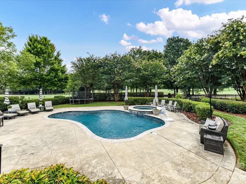 6114 Four Wood Drive, Matthews, NC 28104.  MLS# CAR4362811, YatesRealty ID 9114. 