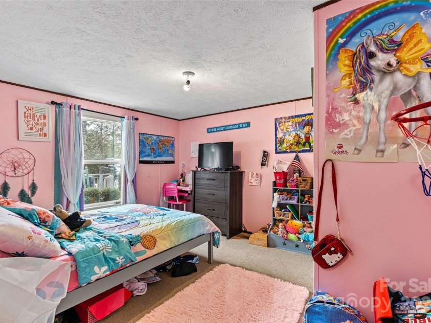 7686 Hickory Creek Drive, Denver, NC 28037.  MLS# CAR4187931, YatesRealty ID 9115. 4 room/ flex room