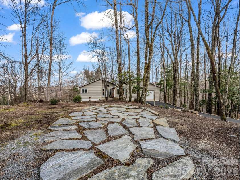 209 Walnut Ridge Road, Brevard, NC 28712.  MLS# CAR4361417, YatesRealty ID 9116. 