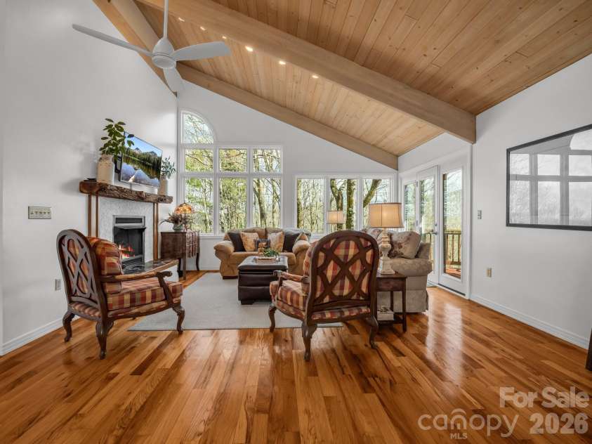 209 Walnut Ridge Road, Brevard, NC 28712.  MLS# CAR4361417, YatesRealty ID 9116. 