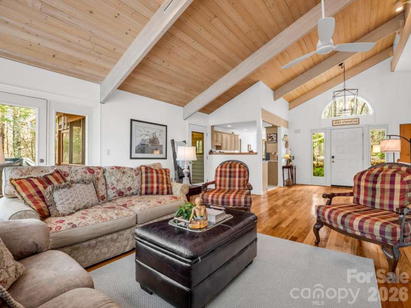 209 Walnut Ridge Road, Brevard, NC 28712.  MLS# CAR4361417, YatesRealty ID 9116. 