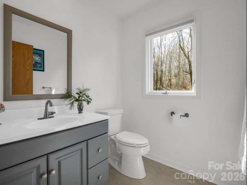 209 Walnut Ridge Road, Brevard, NC 28712.  MLS# CAR4361417, YatesRealty ID 9116. 