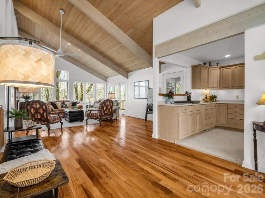 209 Walnut Ridge Road, Brevard, NC 28712.  MLS# CAR4361417, YatesRealty ID 9116. 