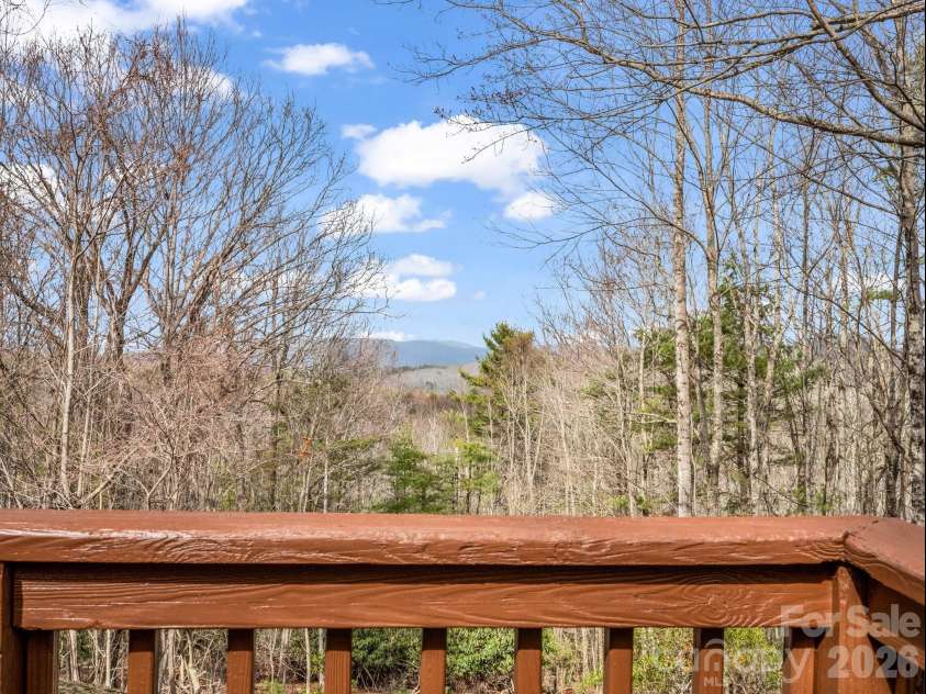 209 Walnut Ridge Road, Brevard, NC 28712.  MLS# CAR4361417, YatesRealty ID 9116. 
