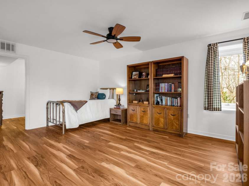 209 Walnut Ridge Road, Brevard, NC 28712.  MLS# CAR4361417, YatesRealty ID 9116. 