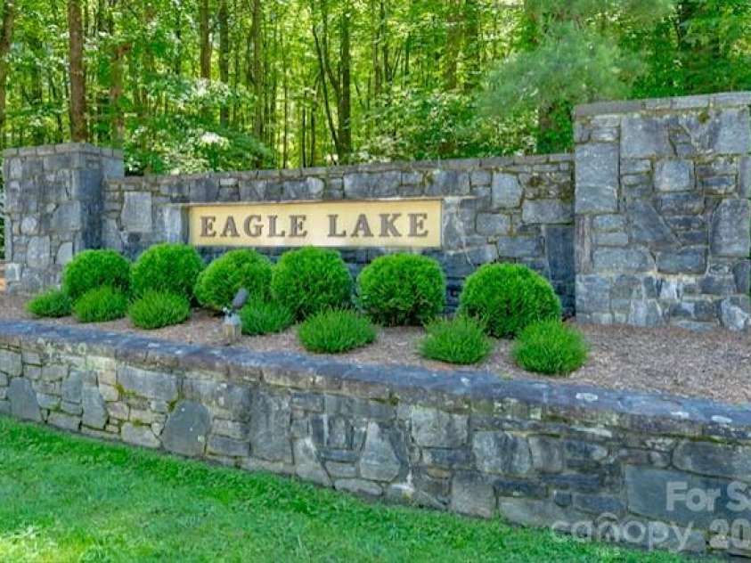 209 Walnut Ridge Road, Brevard, NC 28712.  MLS# CAR4361417, YatesRealty ID 9116. 