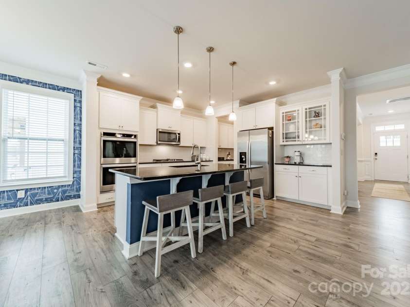 172 Longleaf Drive, Mooresville, NC 28117.  MLS# CAR4215780, YatesRealty ID 9118. Kitchen