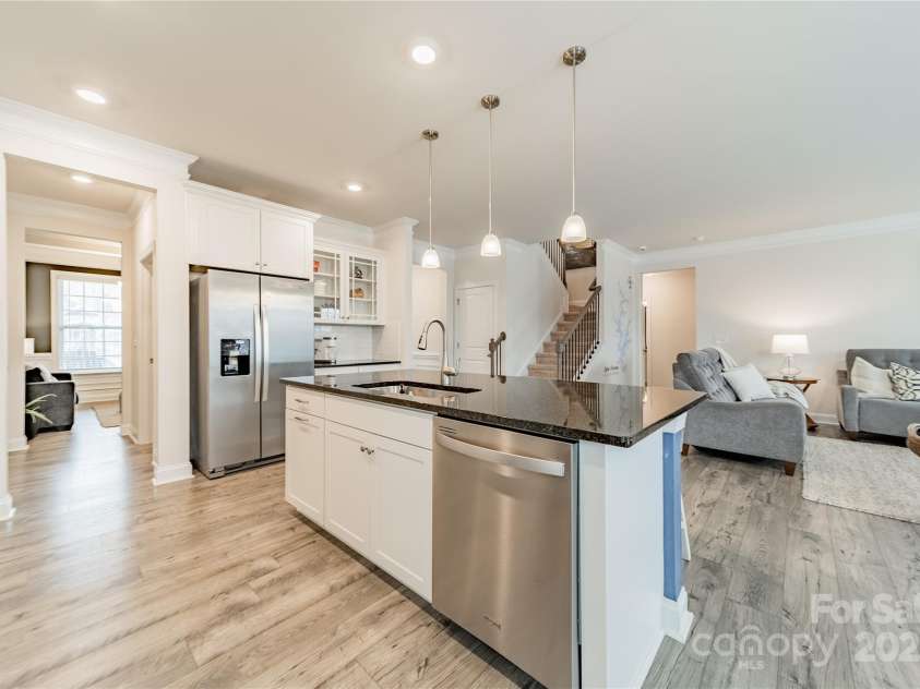 172 Longleaf Drive, Mooresville, NC 28117.  MLS# CAR4215780, YatesRealty ID 9118. Kitchen