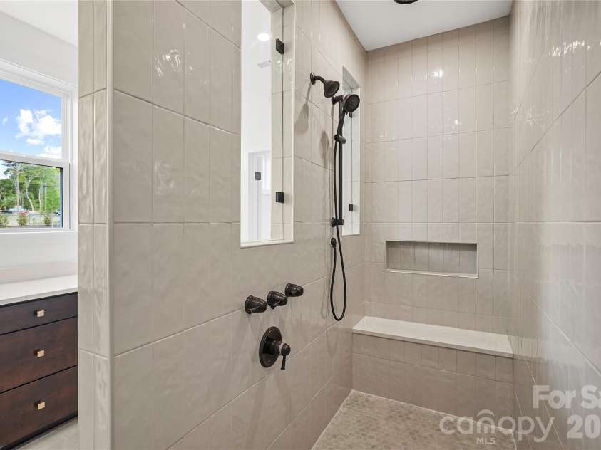 13907 Penbury Lane, Charlotte, NC 28278.  MLS# CAR4364011, YatesRealty ID 9119. 