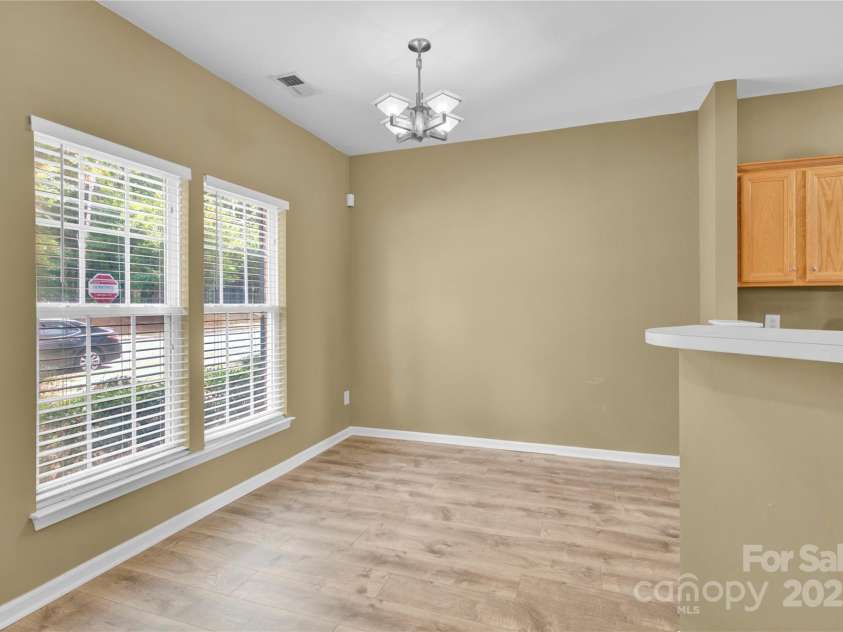 7117 Flying Scotsman Drive, Charlotte, NC 28213.  MLS# CAR4286523, YatesRealty ID 9120. 