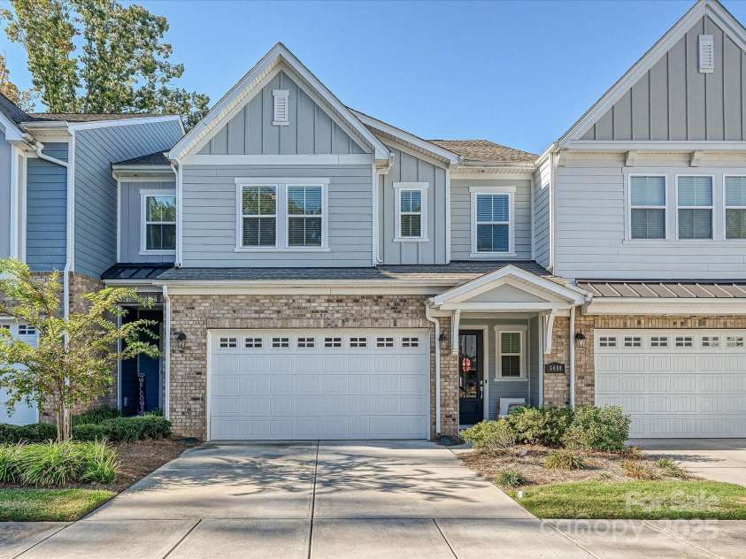 5008 Catterick Court, Charlotte, NC 28226.  MLS# CAR4313099, YatesRealty ID 9121. 